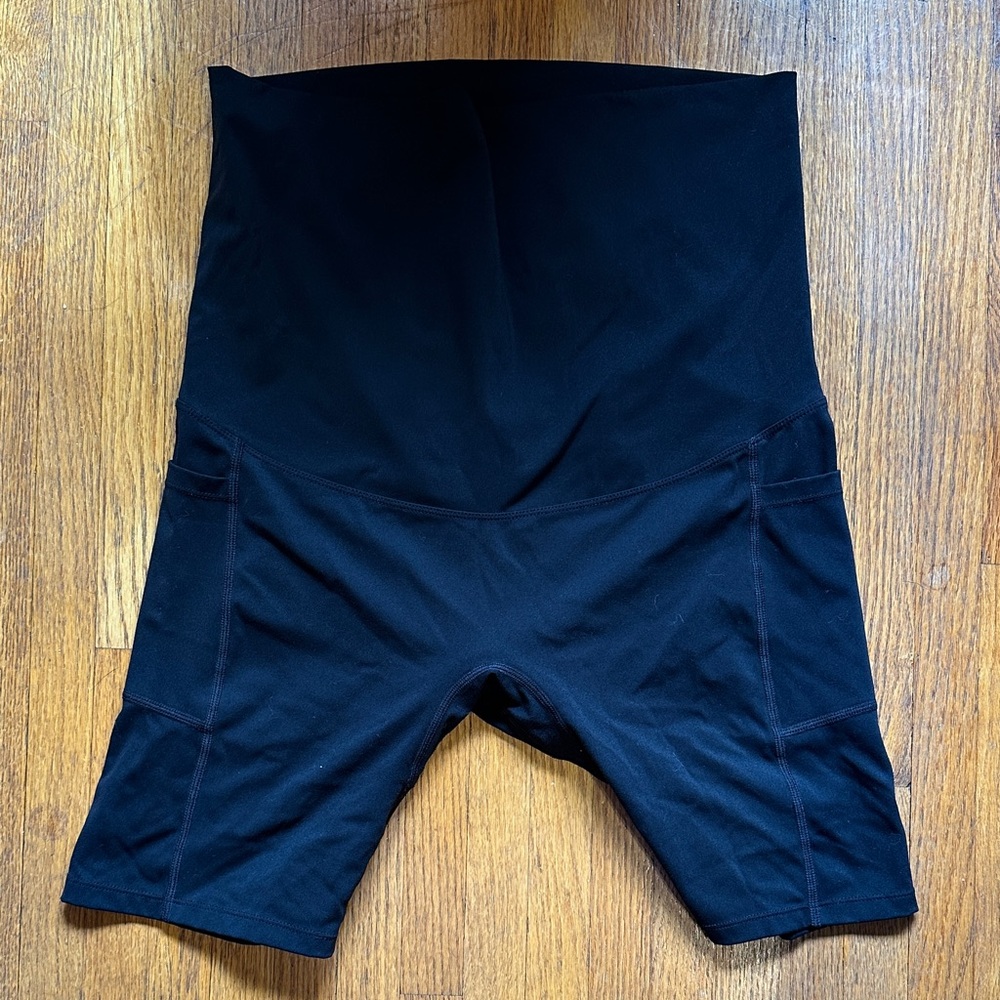 Poshdivah Black High-Waisted Pregnancy Biker Shorts with Side Pockets